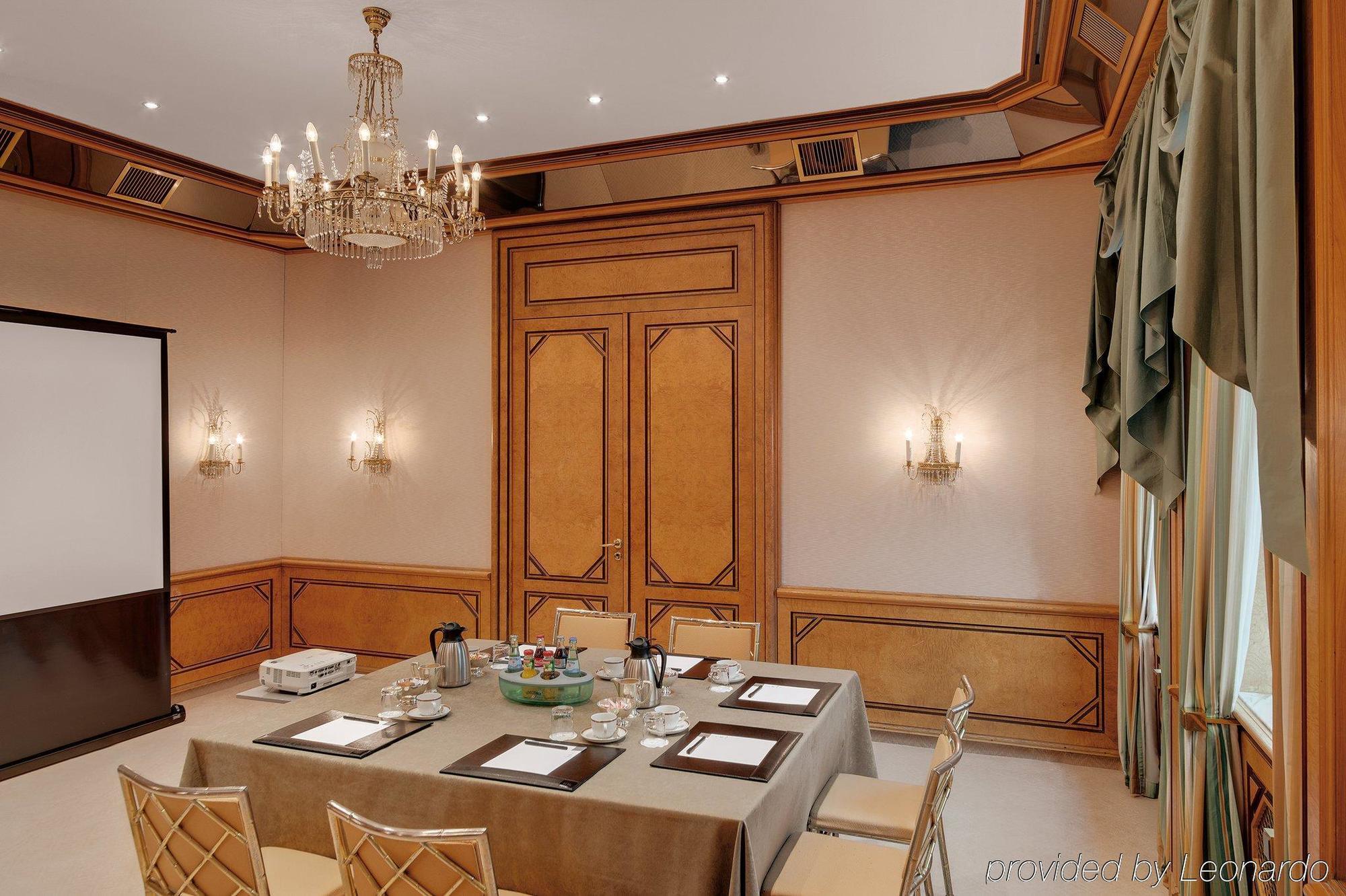 Hotel Koenigshof München Ngoại thất bức ảnh