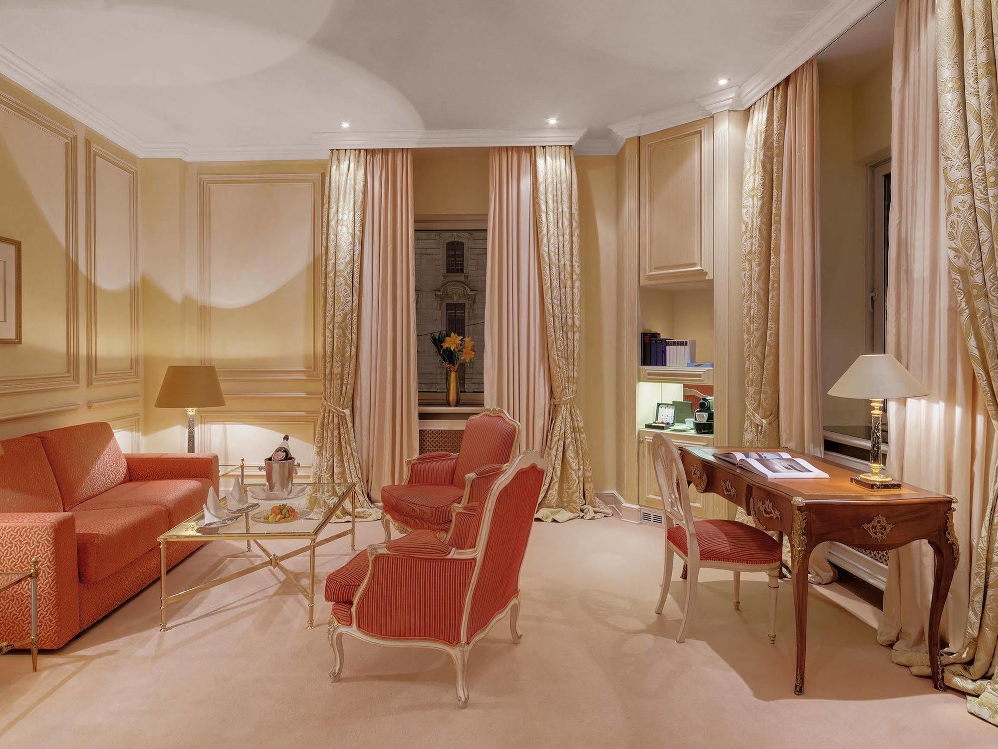 Hotel Koenigshof München Ngoại thất bức ảnh